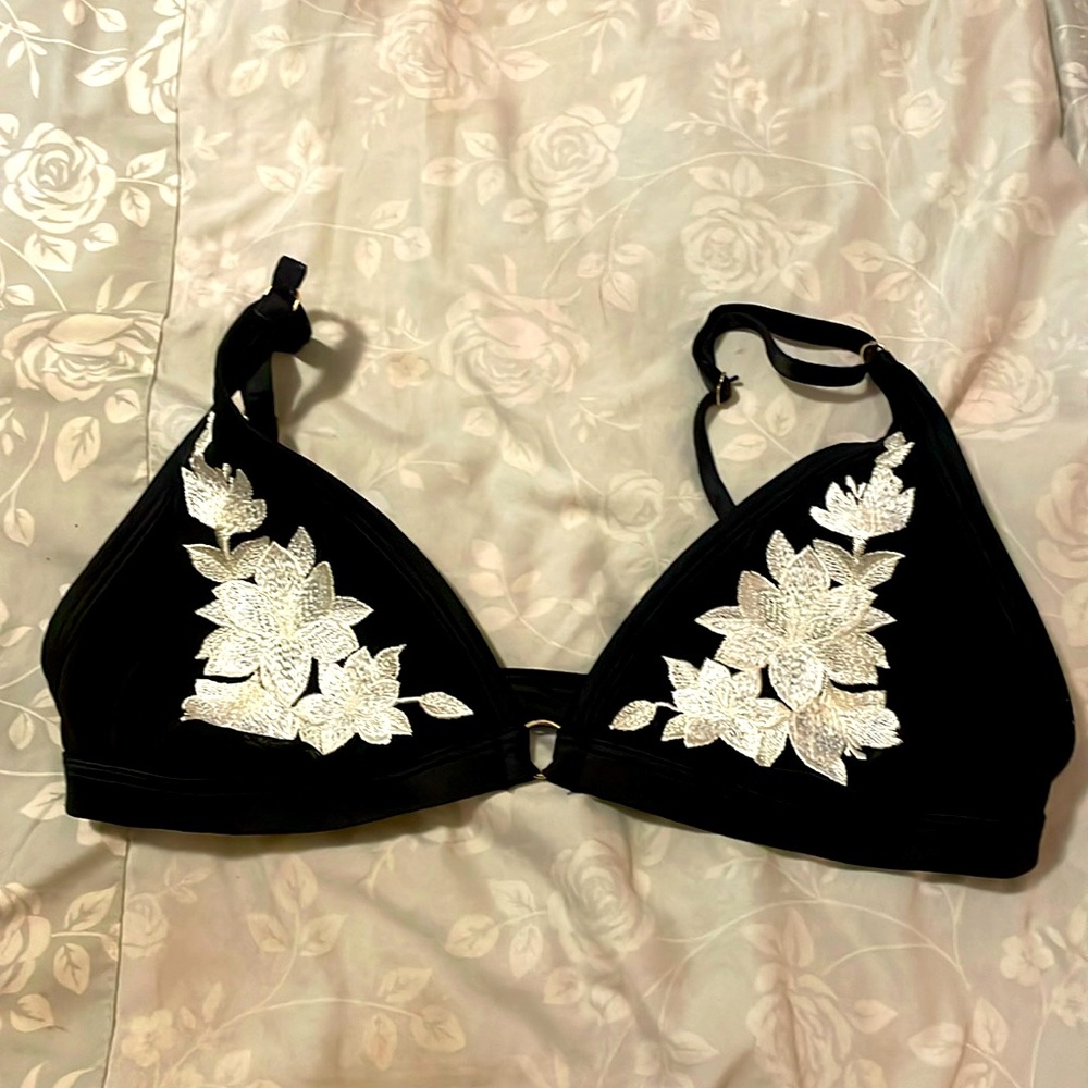 Bikini top